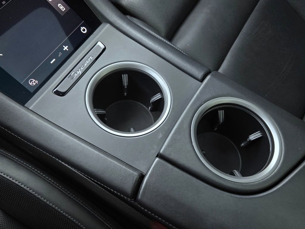 Used 2022 Porsche Taycan Turbo S w/ Premium Package image 24