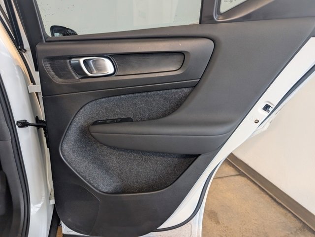 Used 2026 Volvo XC40 B5 Core w/ Climate Package image 27