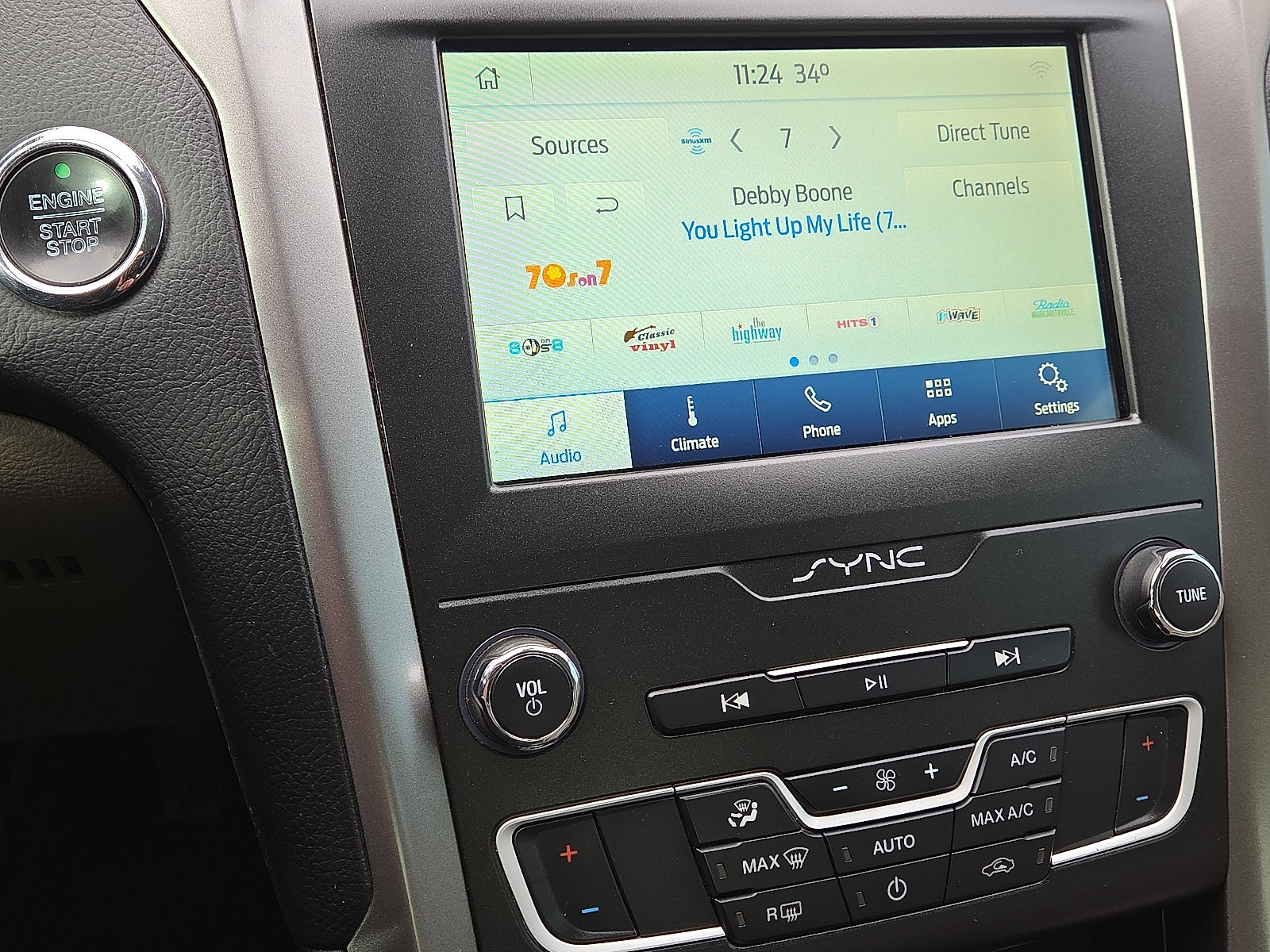 Used 2020 Ford Fusion SE image 13