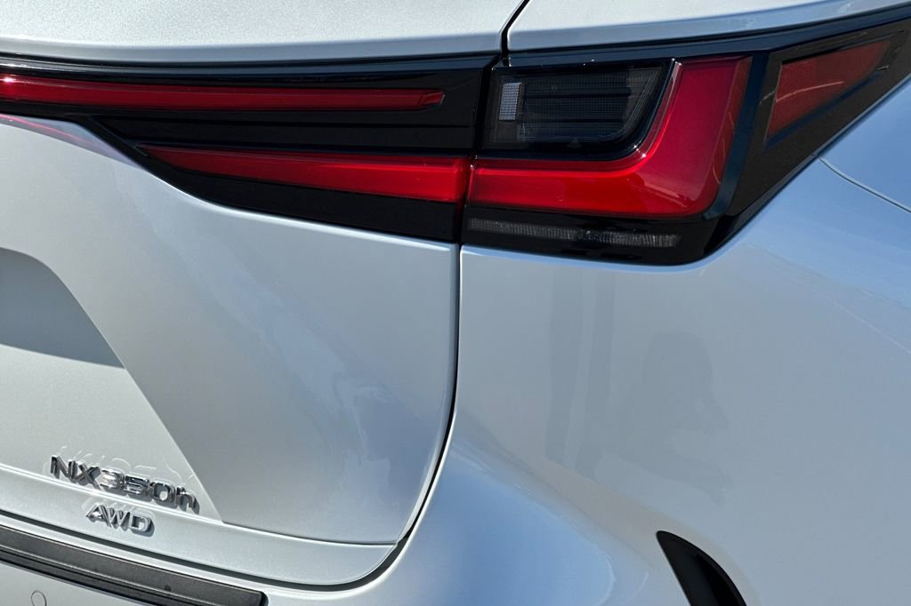 Certified 2025 Lexus NX 350h AWD w/ Accessory Package (Z2) image 26
