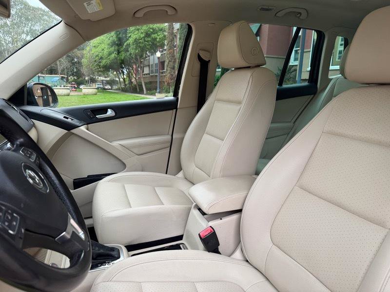 Used 2014 Volkswagen Tiguan SEL AWD/4WD image 52