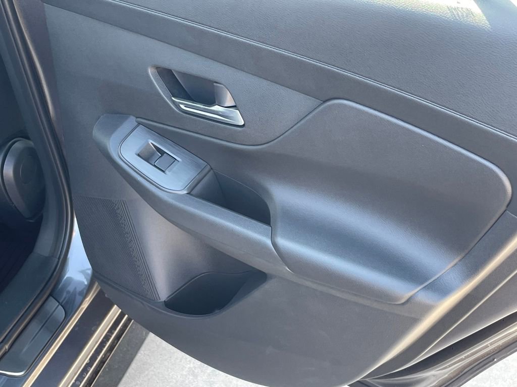 New 2026 Nissan Sentra SR w/ Floor Mat Package FWD image 39