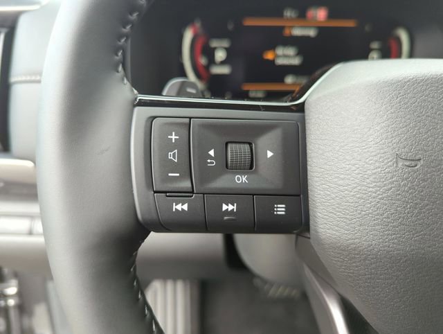 New 2026 Nissan Pathfinder SL FWD image 39