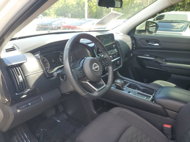 Used 2022 Nissan Pathfinder SV FWD image 13