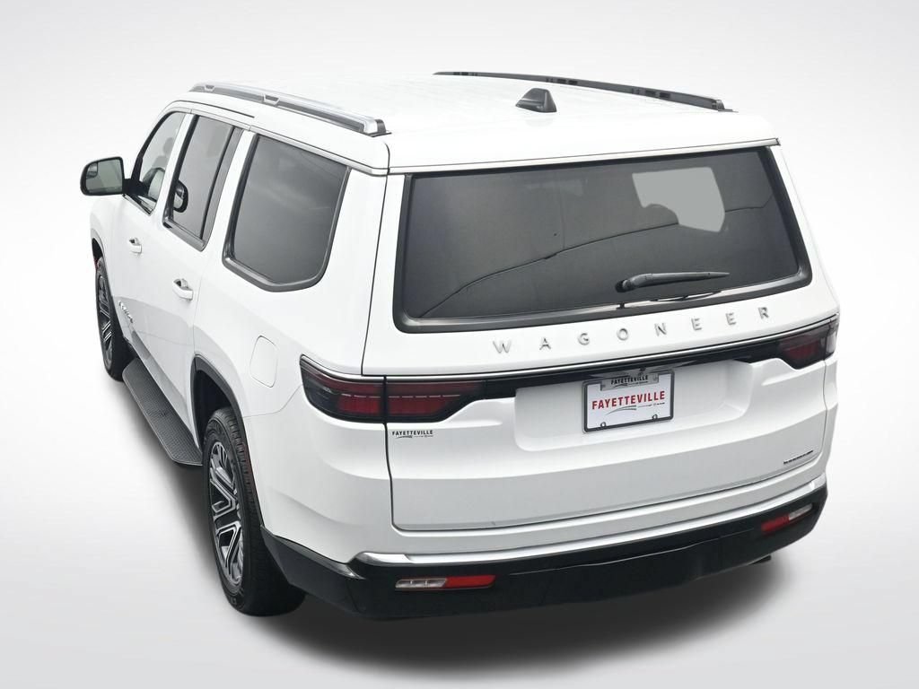 Used 2024 Jeep Wagoneer Series II w/ Flexible Seating Group RWD image 28