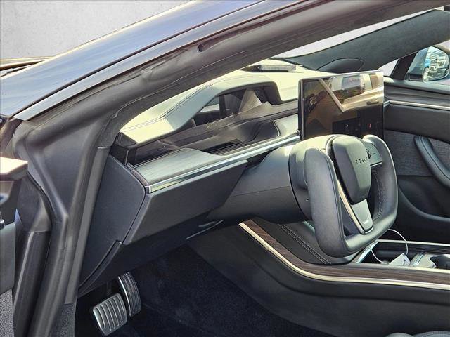 Used 2022 Tesla Model S image 10