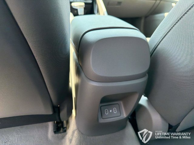 New 2026 Hyundai Elantra SE FWD image 17