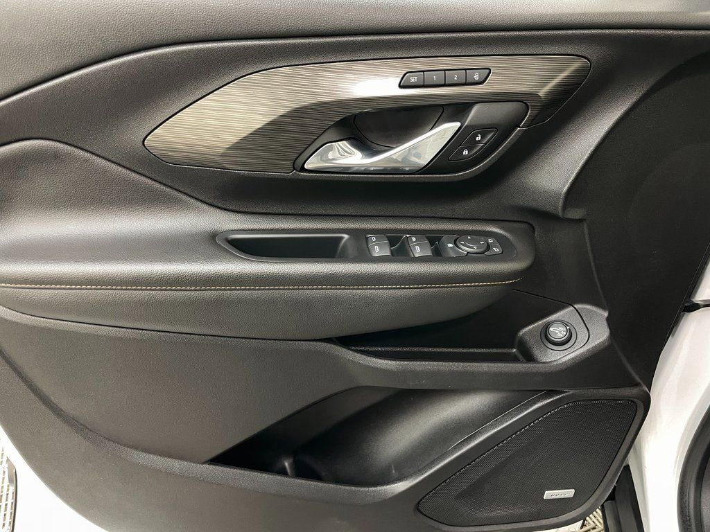 Certified 2021 GMC Terrain SLT w/ Infotainment Package II image 27