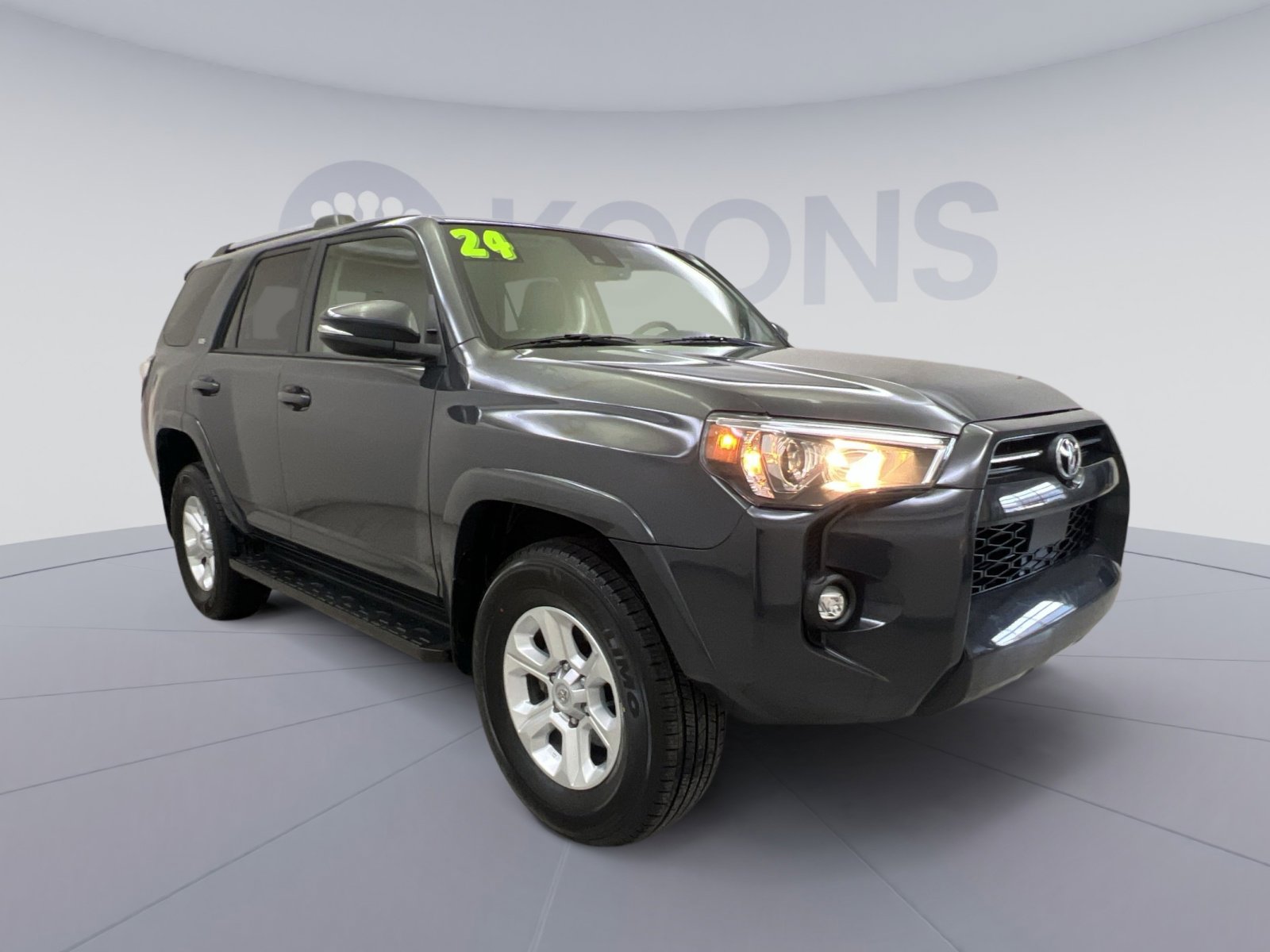 Used 2024 Toyota 4Runner SR5 Premium image 8