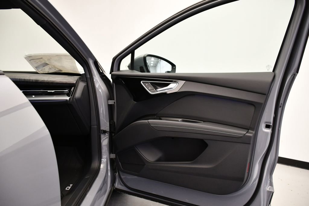 New 2026 Audi Q4 e-tron Premium image 45