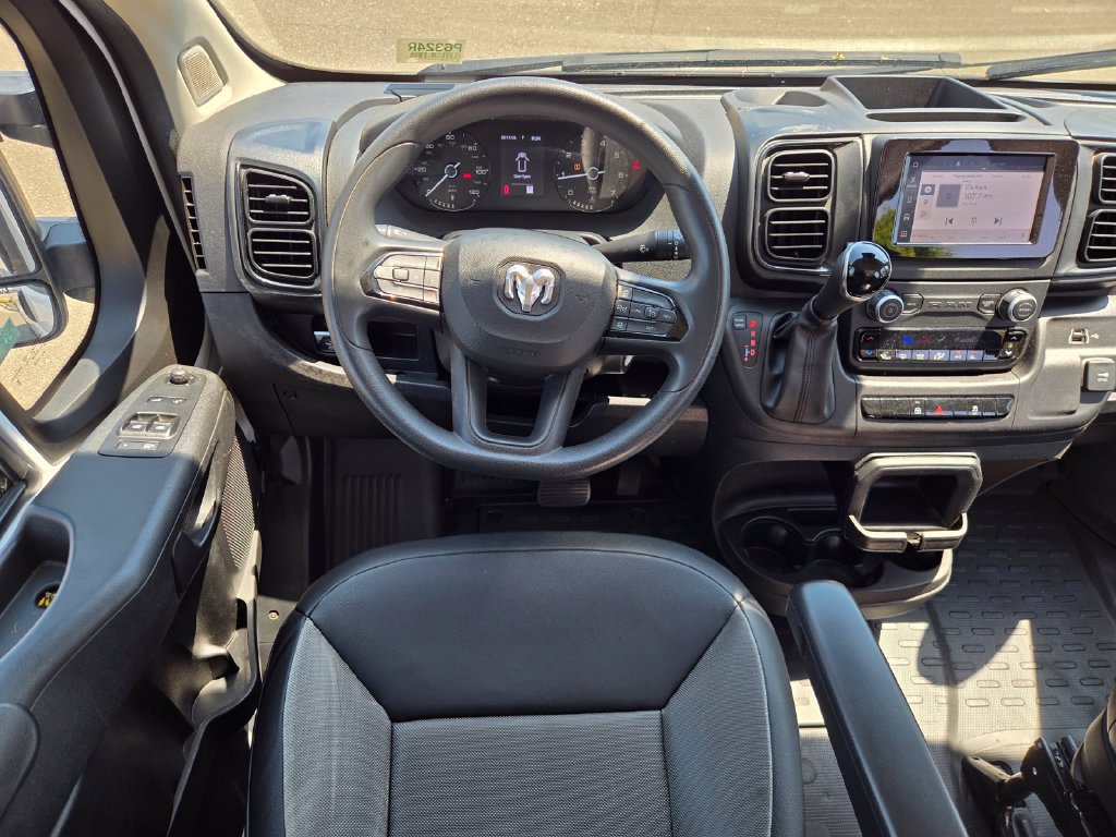 Used 2025 RAM ProMaster 2500 w/ Convenience Group FWD image 10