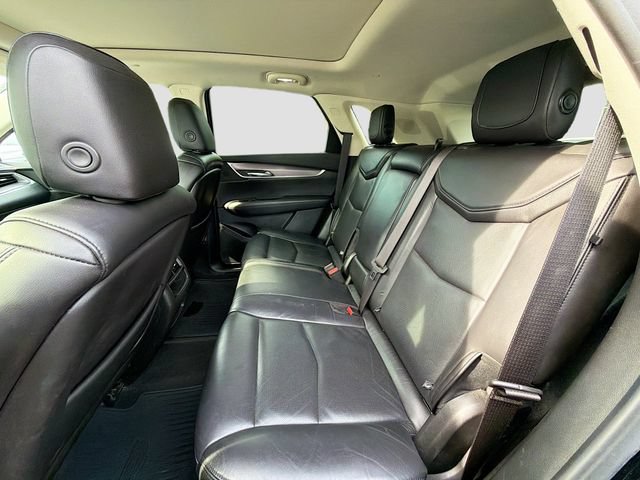 Used 2019 Cadillac XT5 Luxury w/ LPO, Black Ice Package AWD/4WD image 22