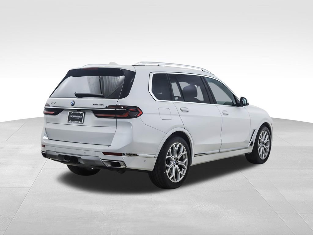 Used 2024 BMW X7 xDrive40i w/ Premium Package image 5