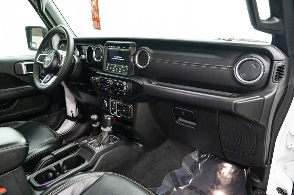 Used 2023 Jeep Wrangler Unlimited Sahara image 27