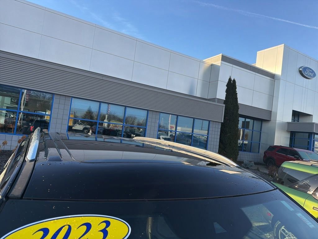 Certified 2023 Ford Explorer Platinum w/ Technology Package image 46