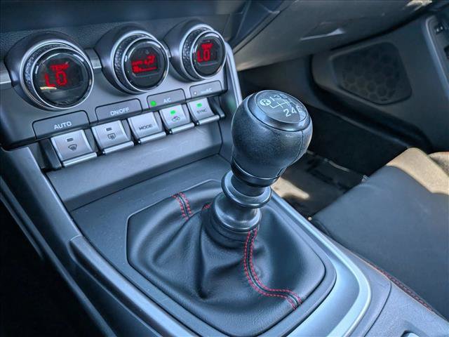 Used 2024 Subaru BRZ Premium RWD image 18