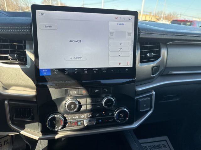 Used 2024 Ford Expedition XLT AWD/4WD image 36