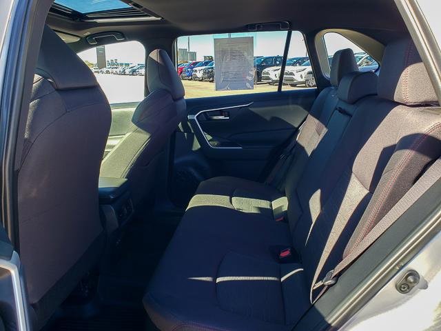 Used 2024 Toyota RAV4 SE image 22