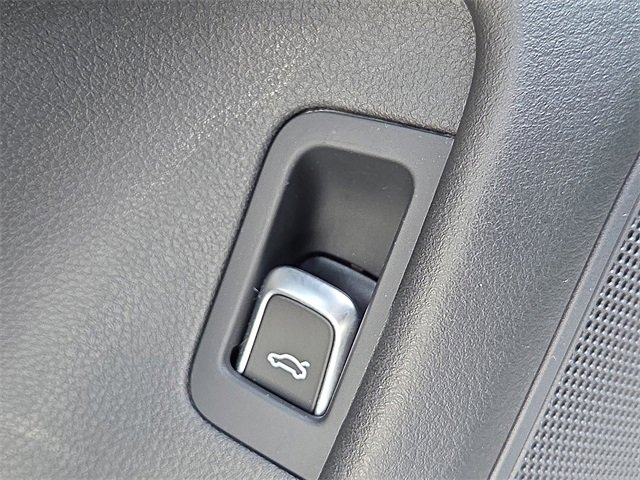 Used 2017 Audi A6 2.0T Premium image 26