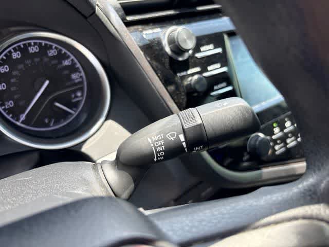 Used 2019 Toyota Camry LE FWD image 17