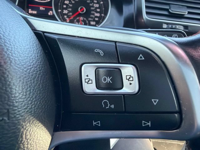 Used 2017 Volkswagen Golf 4-Door FWD image 32