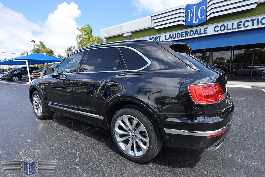 Used 2017 Bentley Bentayga image 6