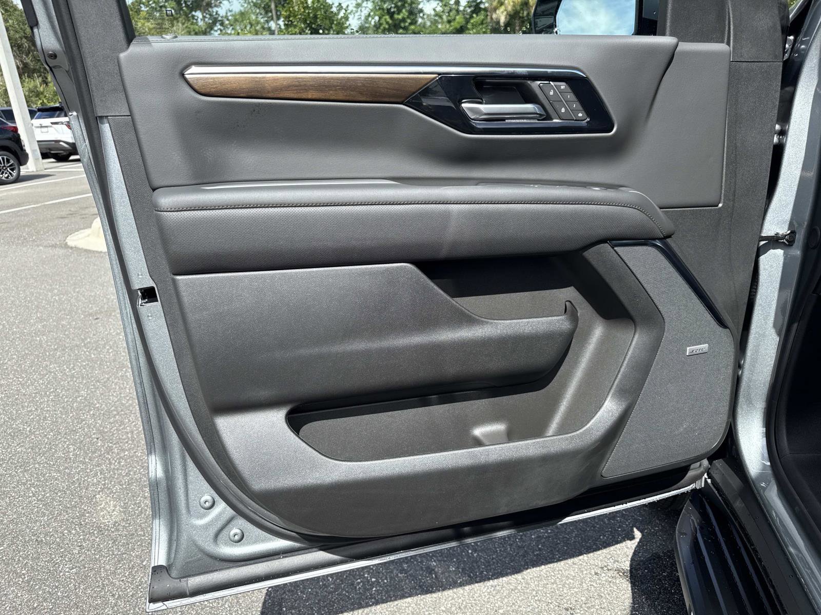 New 2026 Chevrolet Suburban High Country w/ Sun And Tow Package image 18