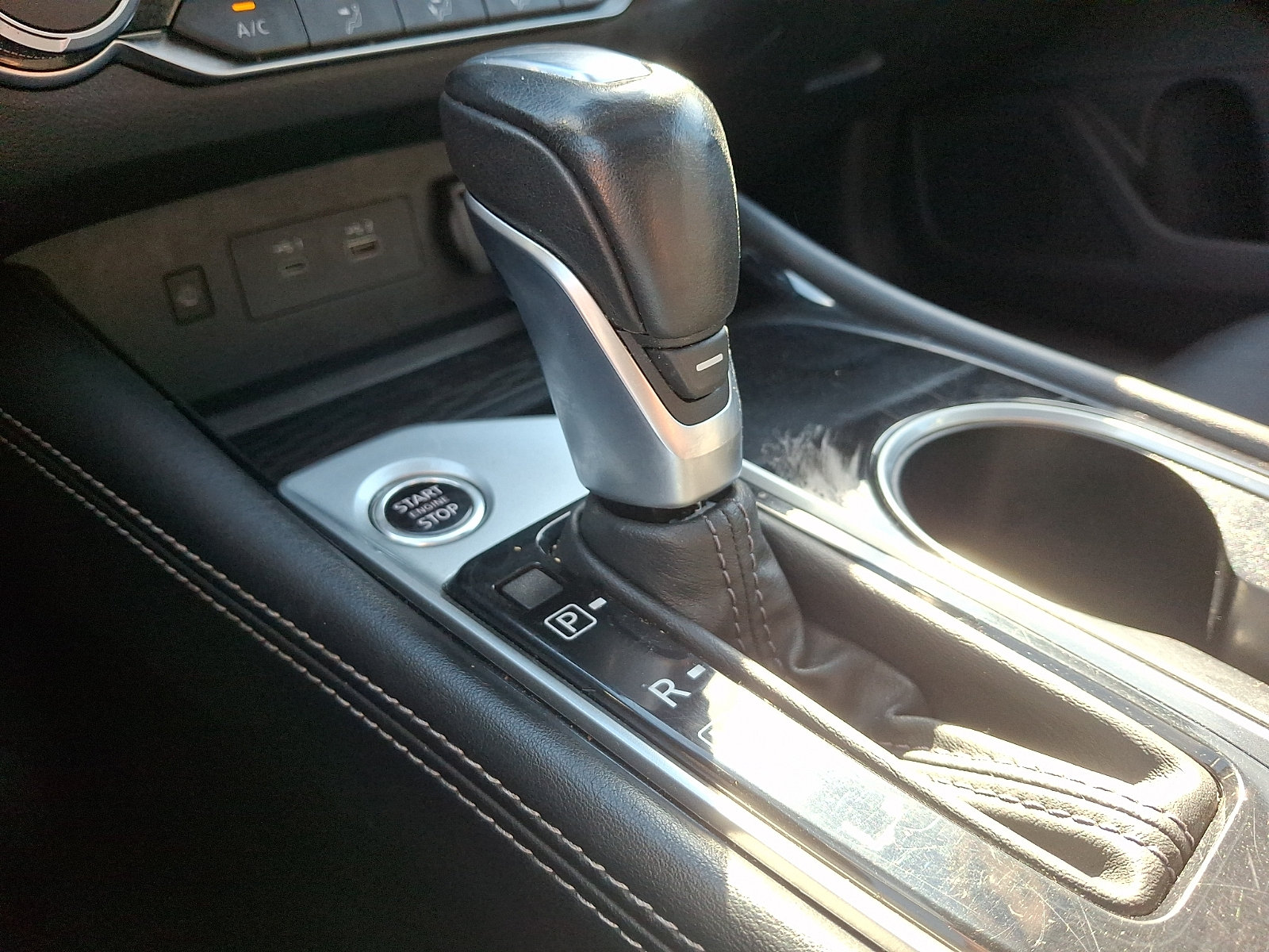 Used 2024 Nissan Altima 2.5 SV w/ SV Premium Package FWD image 15