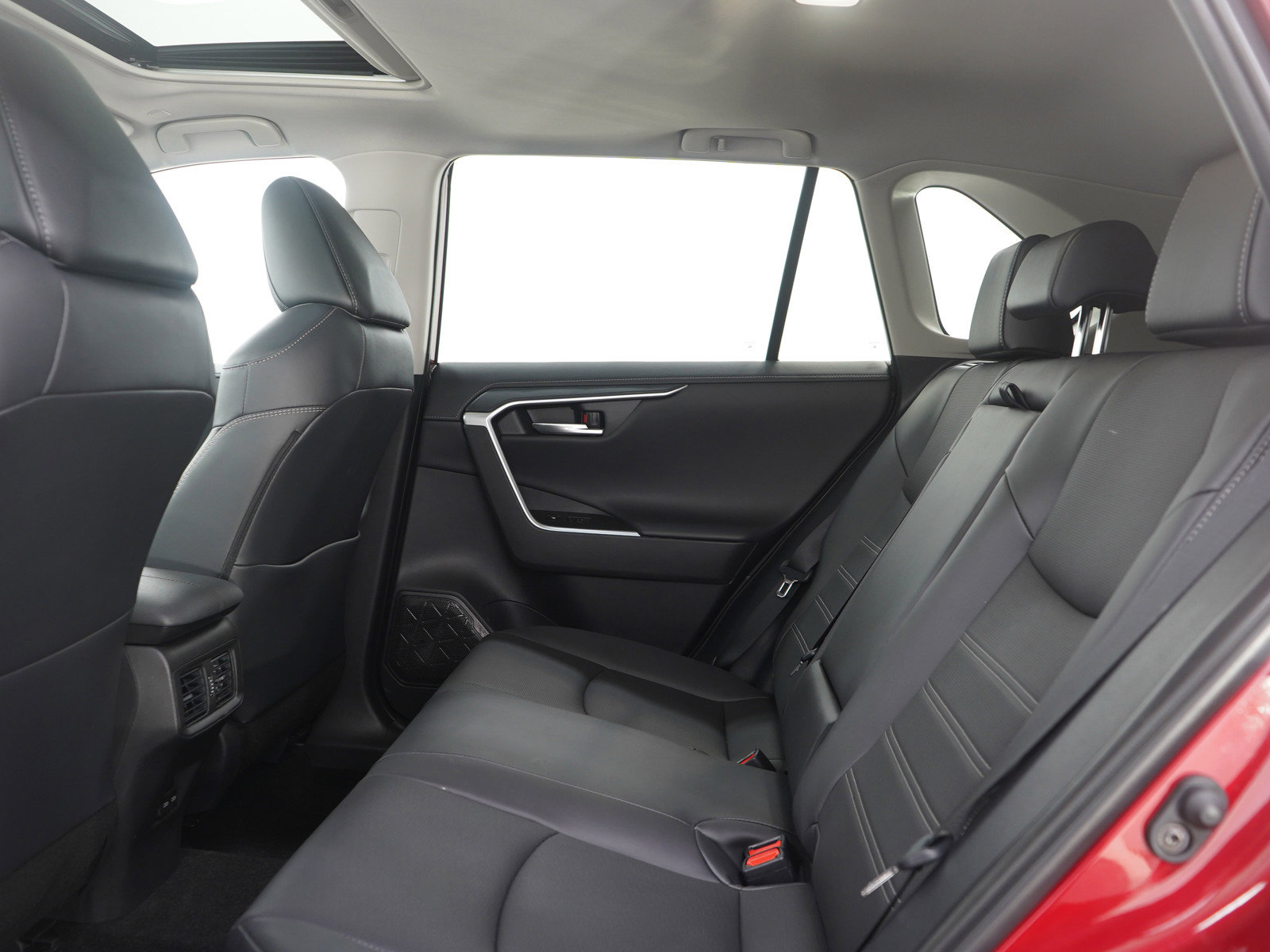 Used 2025 Toyota RAV4 Limited w/ Advanced Technology Package AWD/4WD image 18