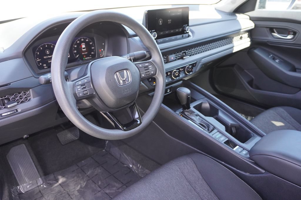 Used 2024 Honda Accord EX image 11