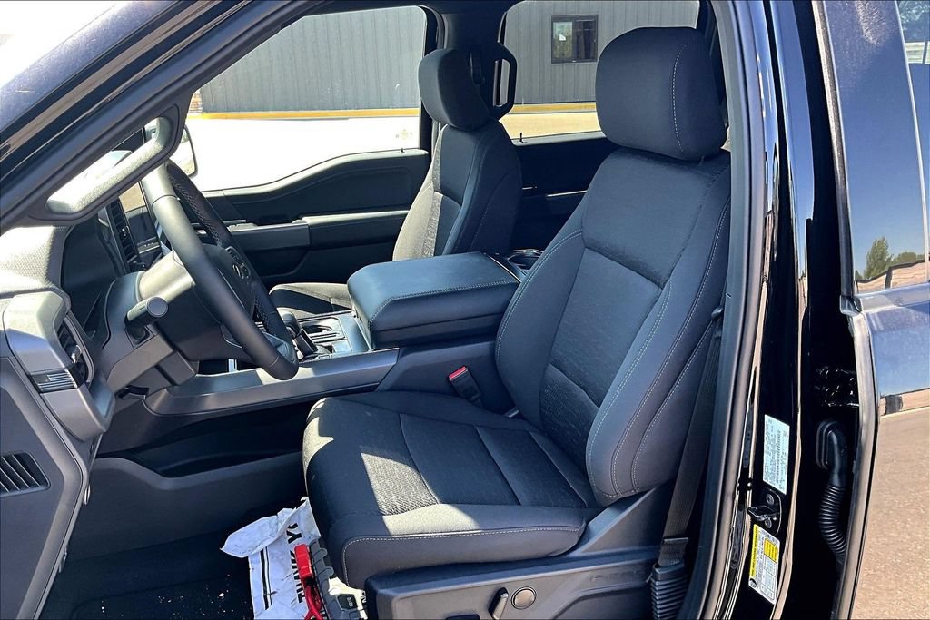 Used 2025 Ford F150 XLT w/ Equipment Group 302A MID AWD/4WD image 9