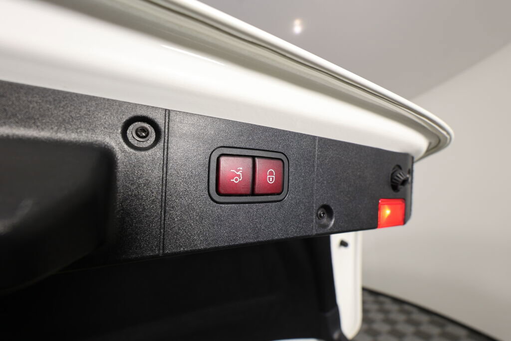 Used 2013 Mercedes-Benz S 550 4MATIC image 19