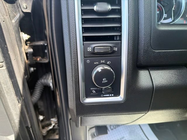Used 2023 RAM 1500 Classic Warlock AWD/4WD image 25