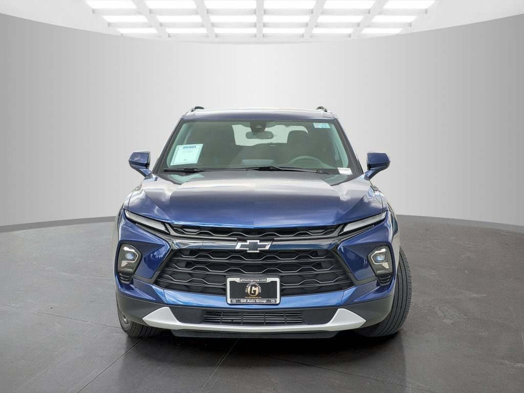 Used 2023 Chevrolet Blazer LT w/ Convenience Package AWD/4WD image 2