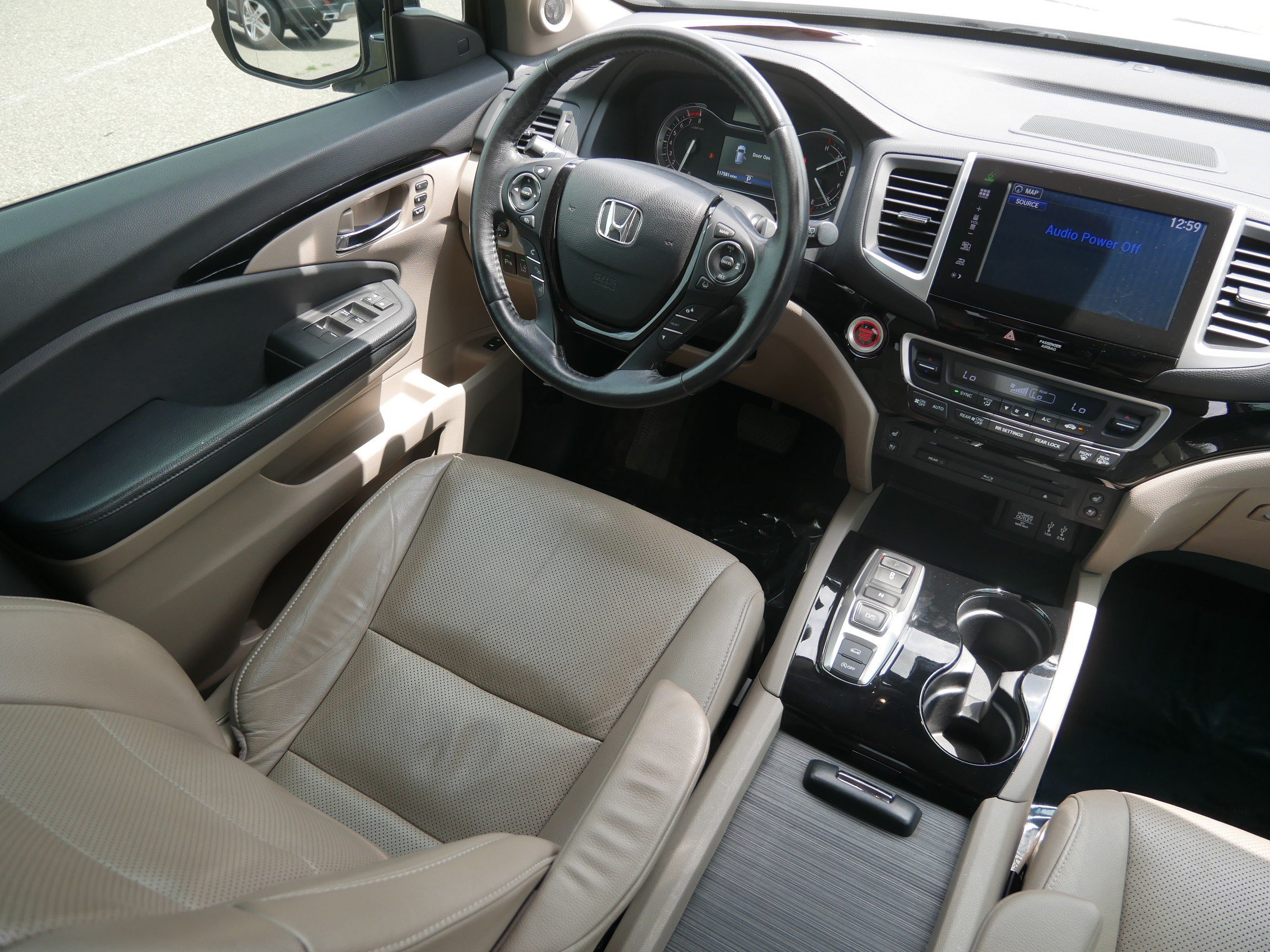Used 2016 Honda Pilot Elite image 9