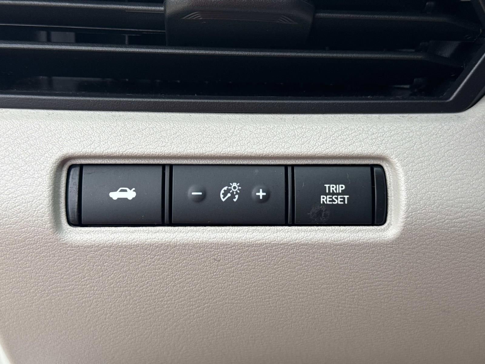 Used 2023 Nissan Altima 2.5 SV FWD image 20