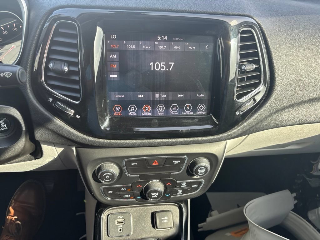 Used 2018 Jeep Compass Limited FWD image 9