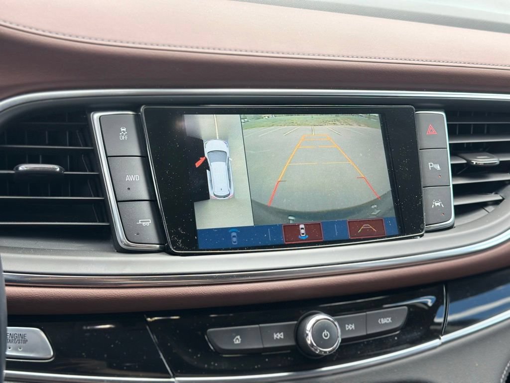 Used 2018 Buick Enclave Avenir w/ Avenir Technology Package AWD/4WD image 16