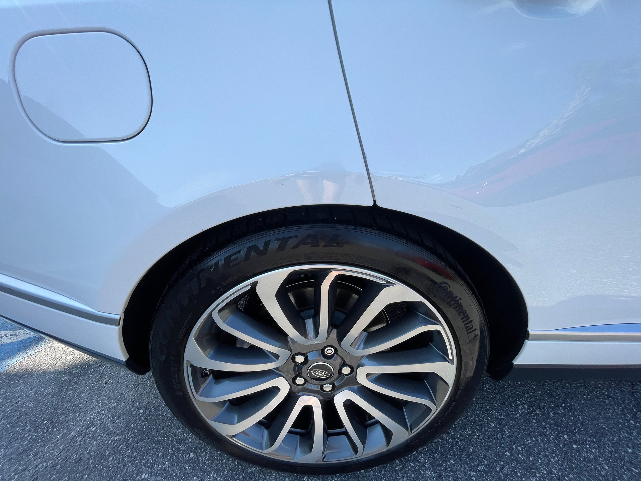 Used 2015 Land Rover Range Rover Autobiography image 53