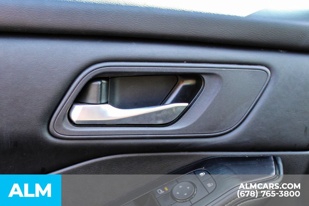 Used 2025 Nissan Rogue SV FWD image 37