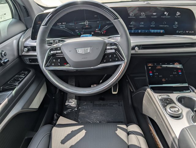 New 2026 Cadillac Vistiq Luxury w/ LPO, Floor Liner Package image 7