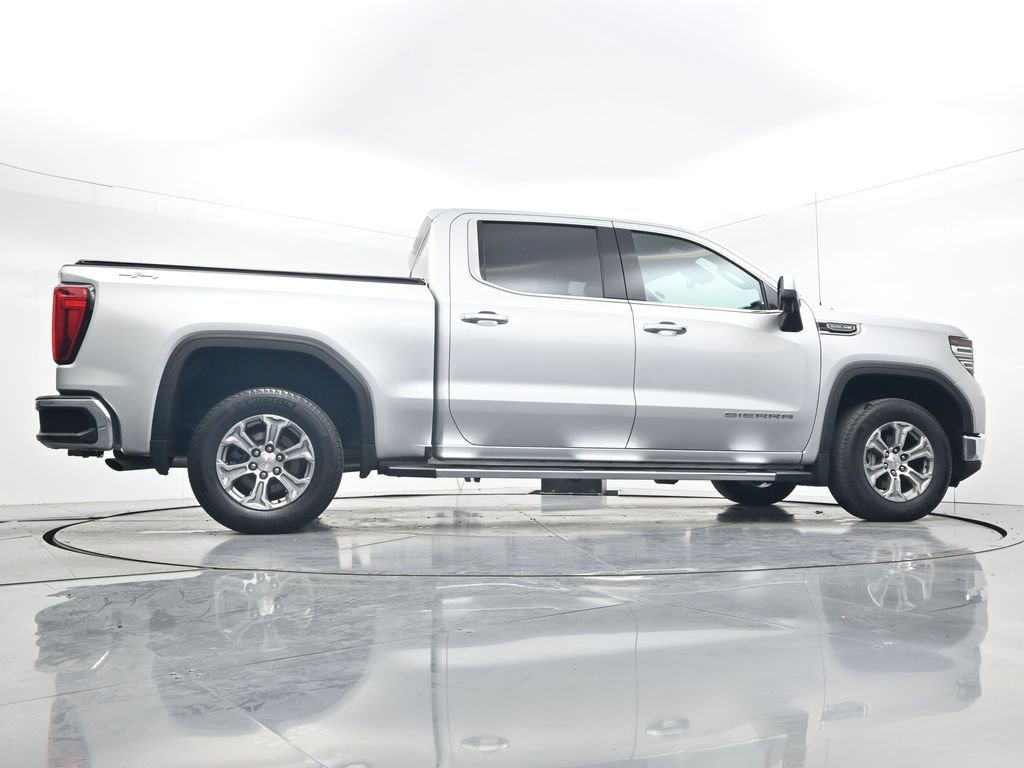 Used 2022 GMC Sierra 1500 SLT AWD/4WD image 24