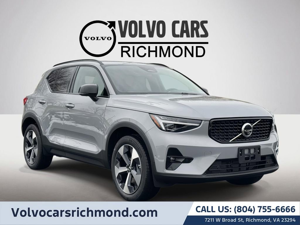 New 2026 Volvo XC40 B4 Plus w/ Protection Package Premier