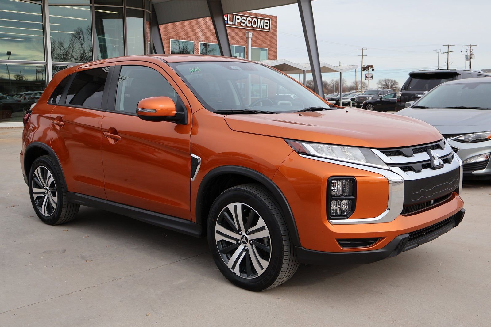 Used 2024 Mitsubishi Outlander Sport SE AWD/4WD image 4