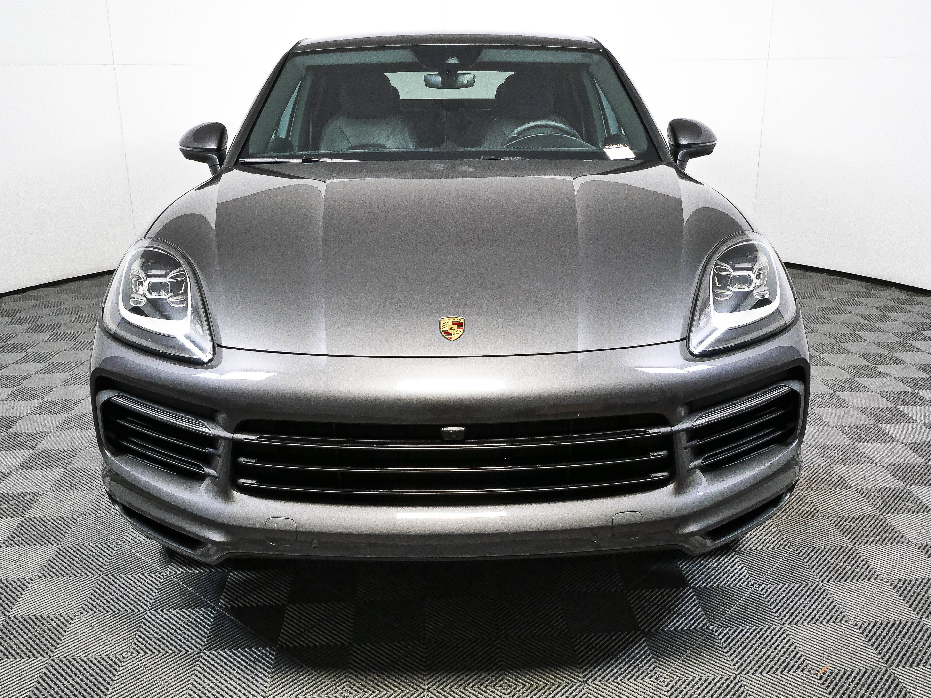 Certified 2022 Porsche Cayenne Coupe AWD/4WD image 37