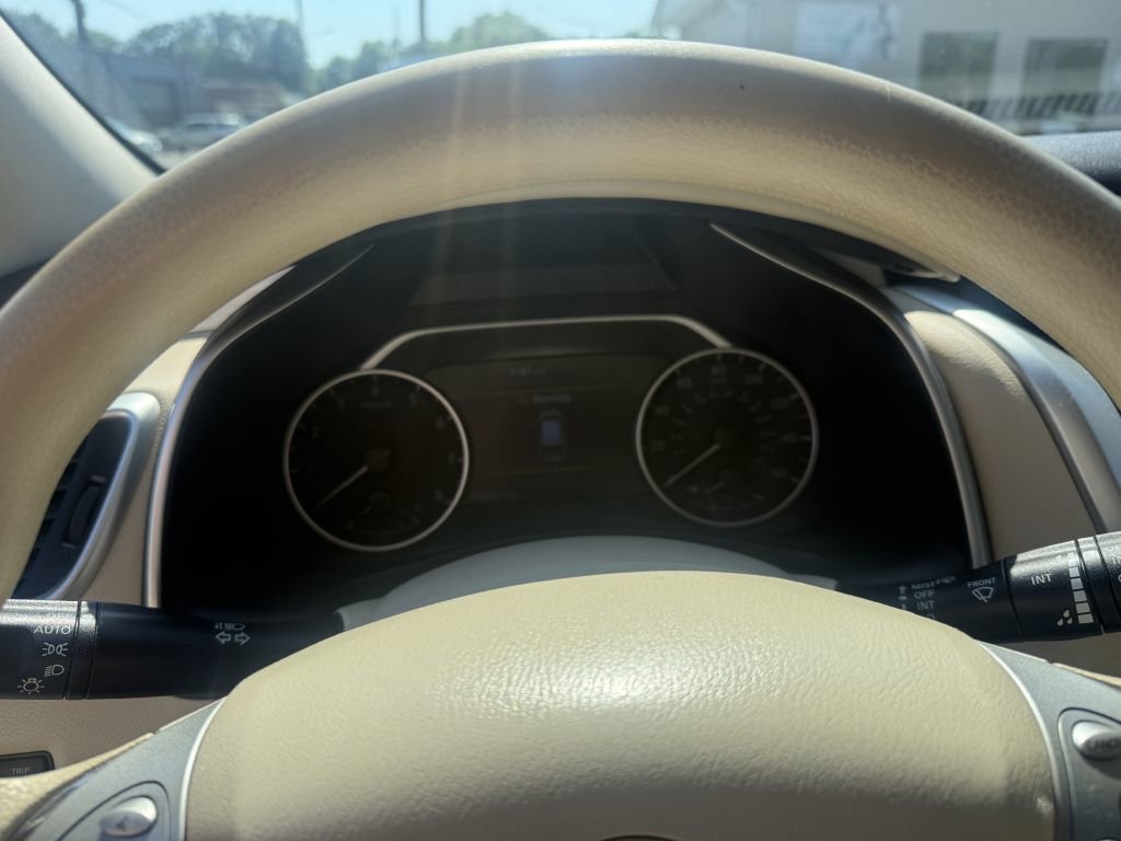 Used 2016 Nissan Murano S w/ Navigation Package image 9