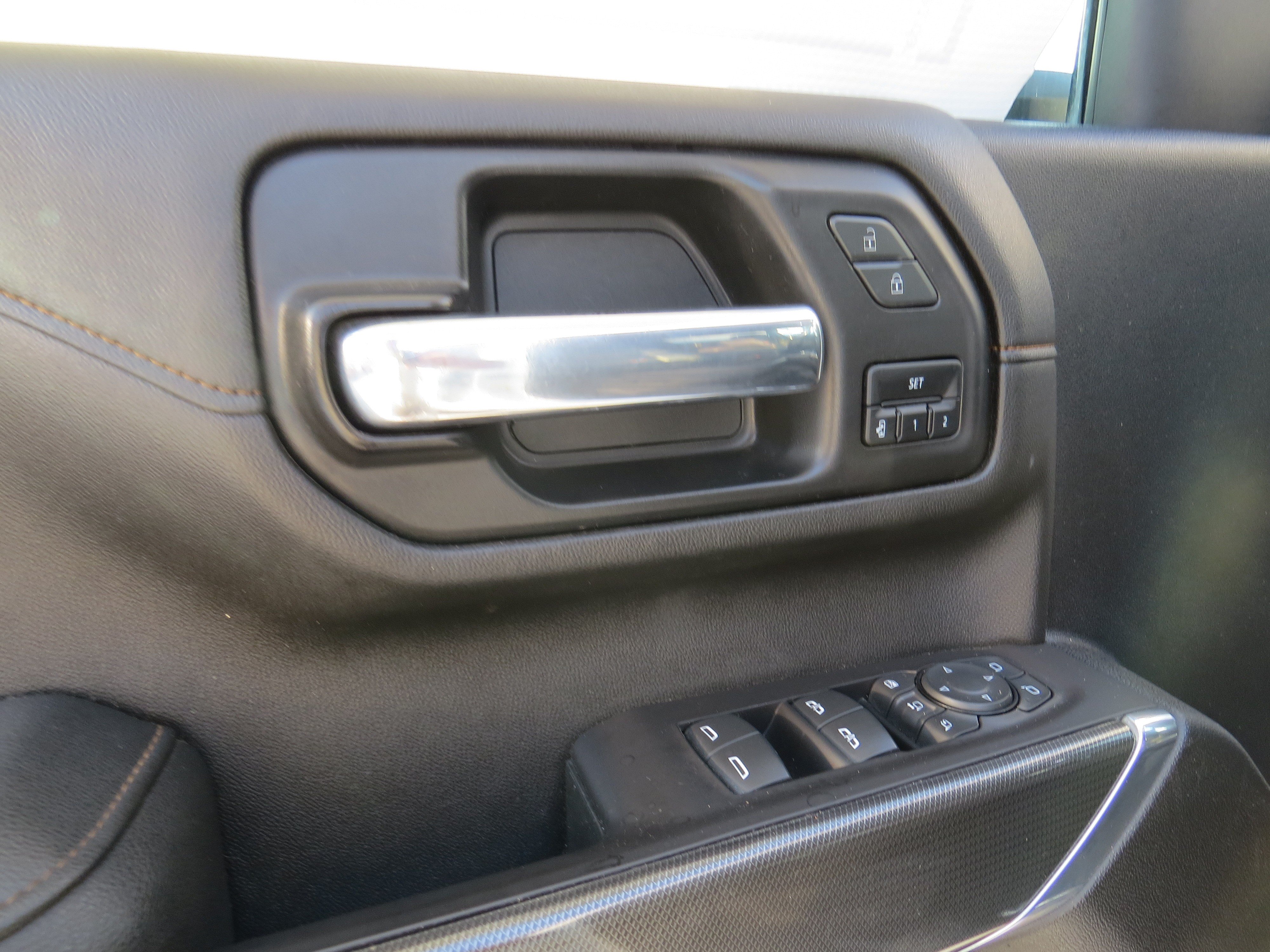 Certified 2021 GMC Sierra 2500 AT4 w/ Gooseneck/5TH Wheel Package AWD/4WD image 19