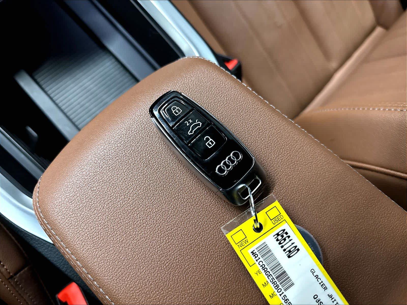 Used 2024 Audi Q8 e-tron Premium Plus AWD/4WD image 14