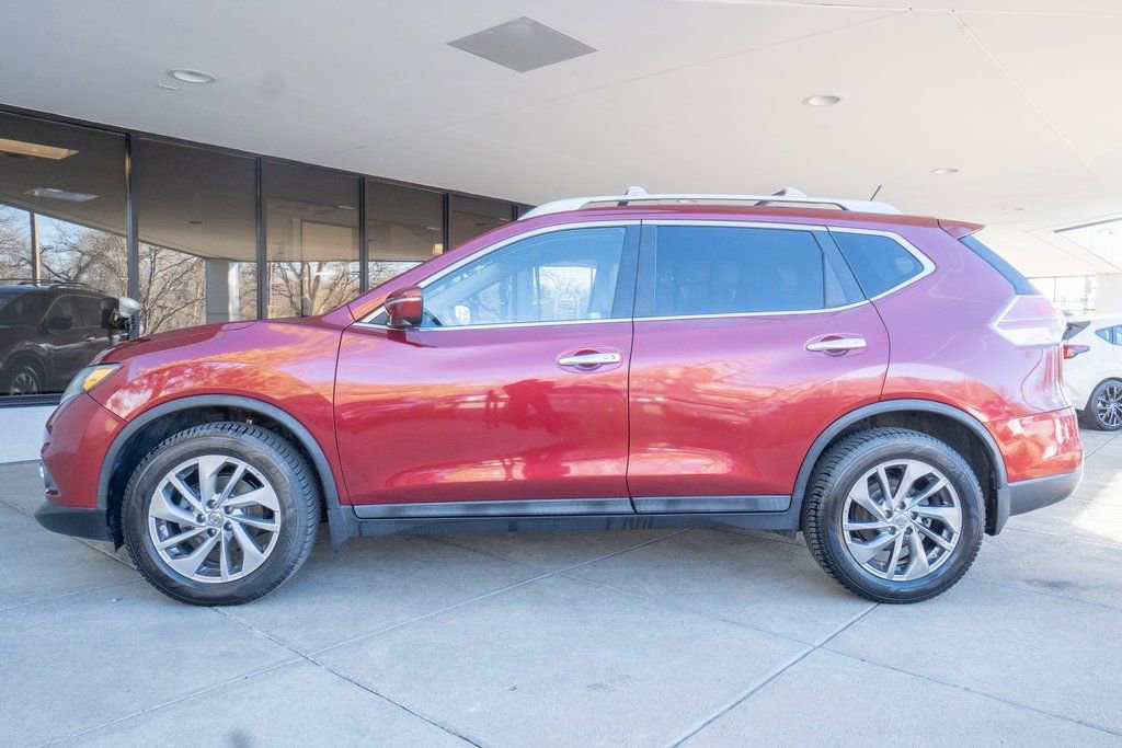 Used 2015 Nissan Rogue SL w/ SL Premium Package image 4