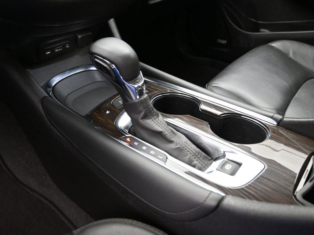 Used 2024 Chevrolet Malibu LT image 19